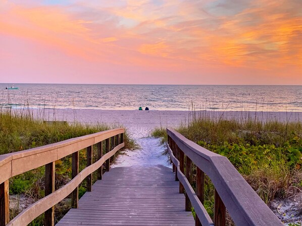 Beach nearby, sun-loungers, beach towels