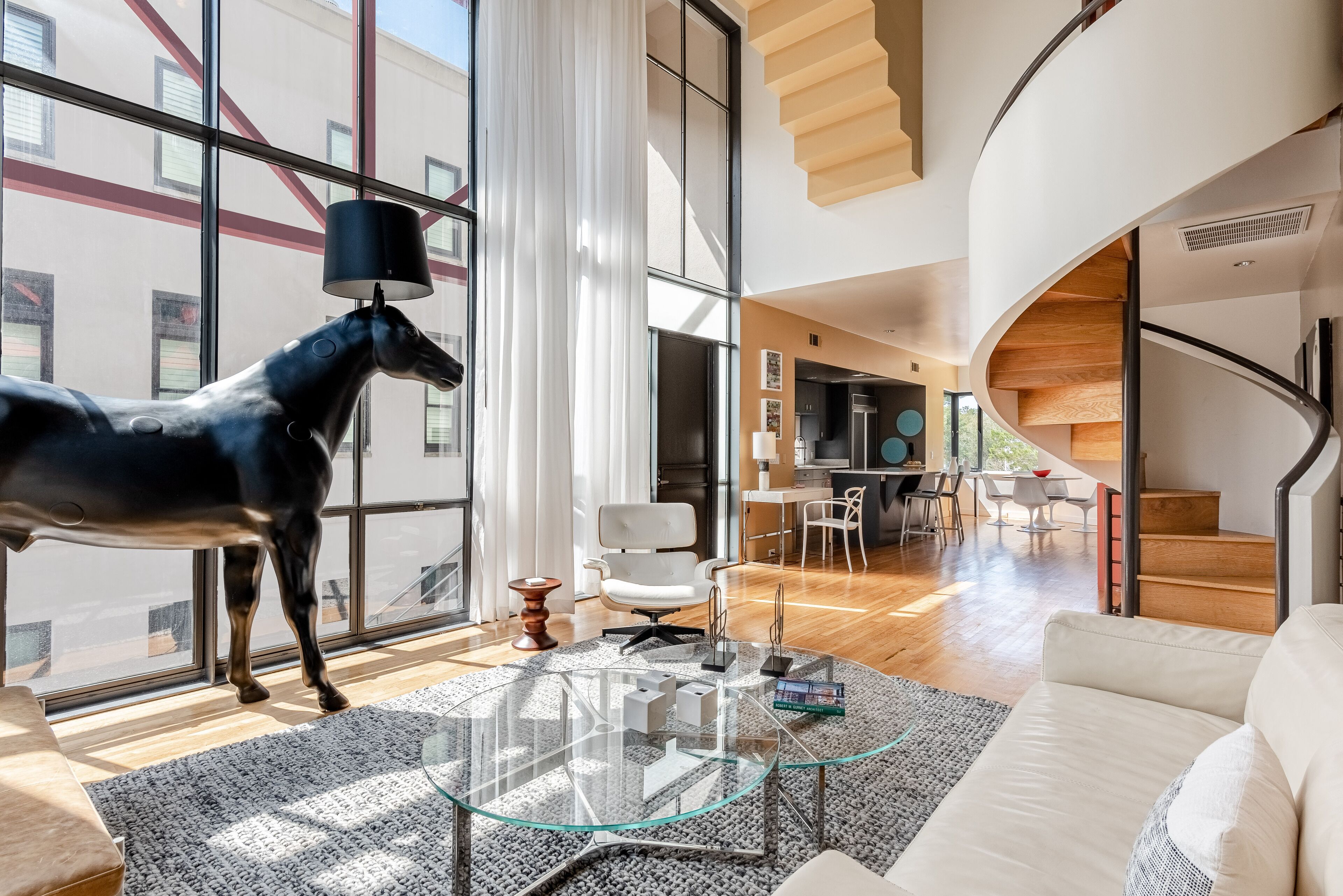 Stairway to Heaven : Ultra Modern, Artistic, Seaside FL Rooftop Patio