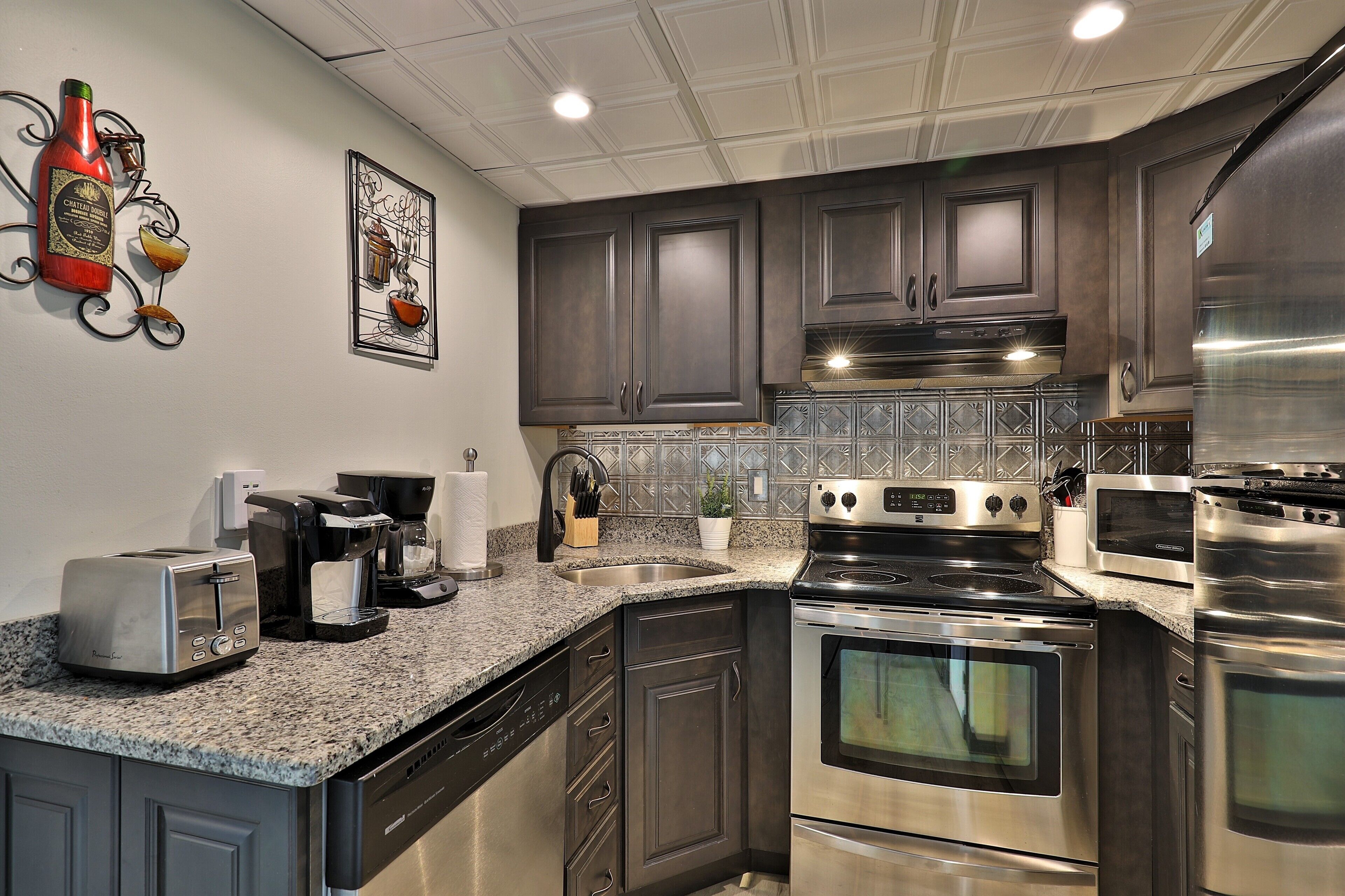 Charming 1 BR Mountain Green Resort Condo. Steps to the mountain! 3C8