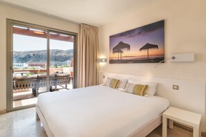 2 chambres, fer et planche à repasser, accès au Wi-Fi (inclus)