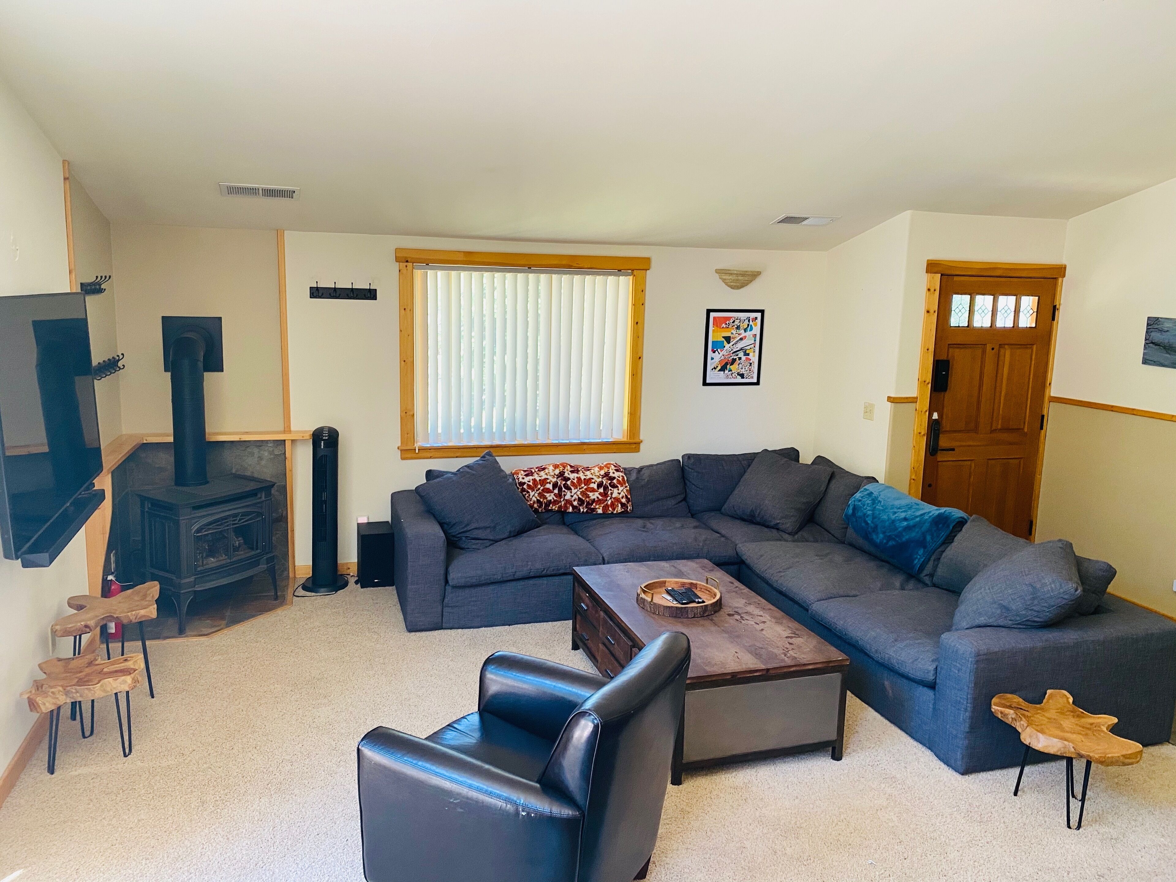 Time for Truckee! Summer and Ski Condo in Tahoe-Donner