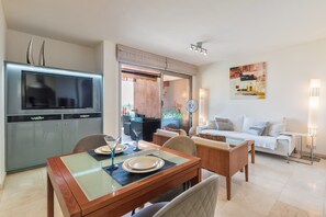 TV - Bahia - Romen 2.2 PENTHOUSE SEA VIEW & JACUZZI 2B (Arona)