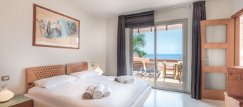 Bahia - Romen 2.2 PENTHOUSE SEA VIEW & JACUZZI 2B