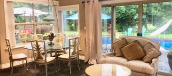 Cedar Manor Bed and Breakfast