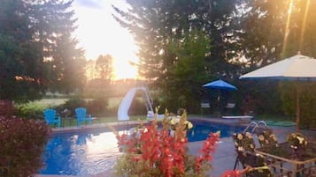 Seasonal outdoor pool