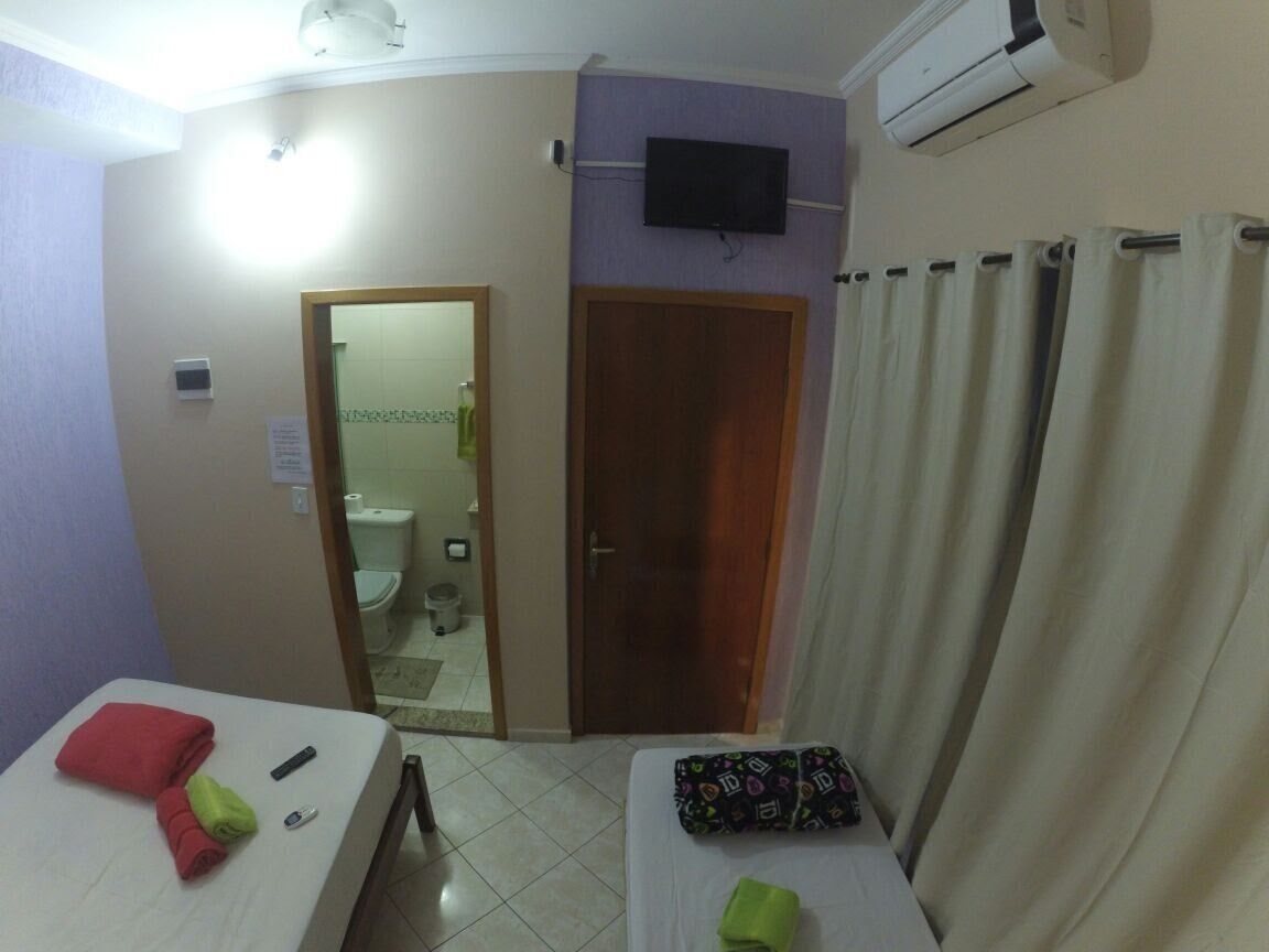 Minibar, Bügeleisen/Bügelbrett, kostenloses WLAN, Bettwäsche