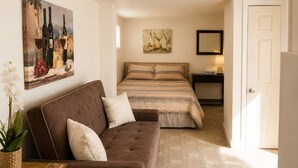 1 habitación, tabla de planchar con plancha, wifi gratis y ropa de cama