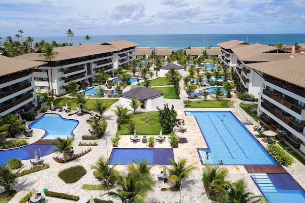 5 piscinas al aire libre