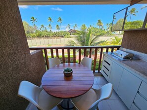 Classic Apartment | Outdoor dining - Flats no Cupe Beach Living (Ipojuca)