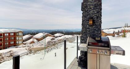 Ski-in/ski-out chalet with WiFi, private hot tub, & mountain views
