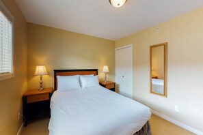 3 bedrooms, WiFi, bed sheets