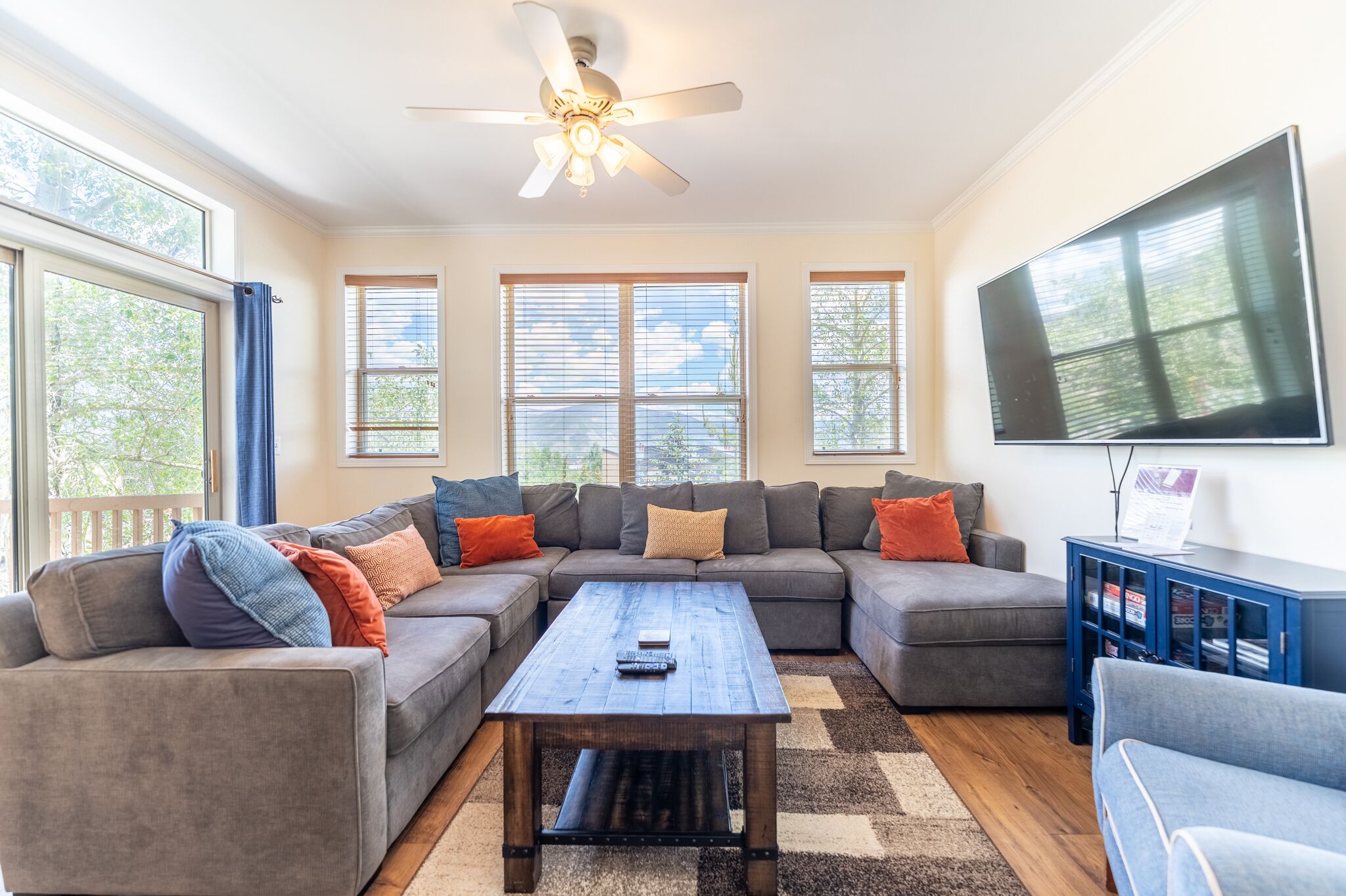 Luxury Townhome with Beautiful Mountain Views & Incredible Location.