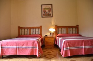 Free WiFi, bed sheets - Hotel Posada Escudero (Oaxaca)