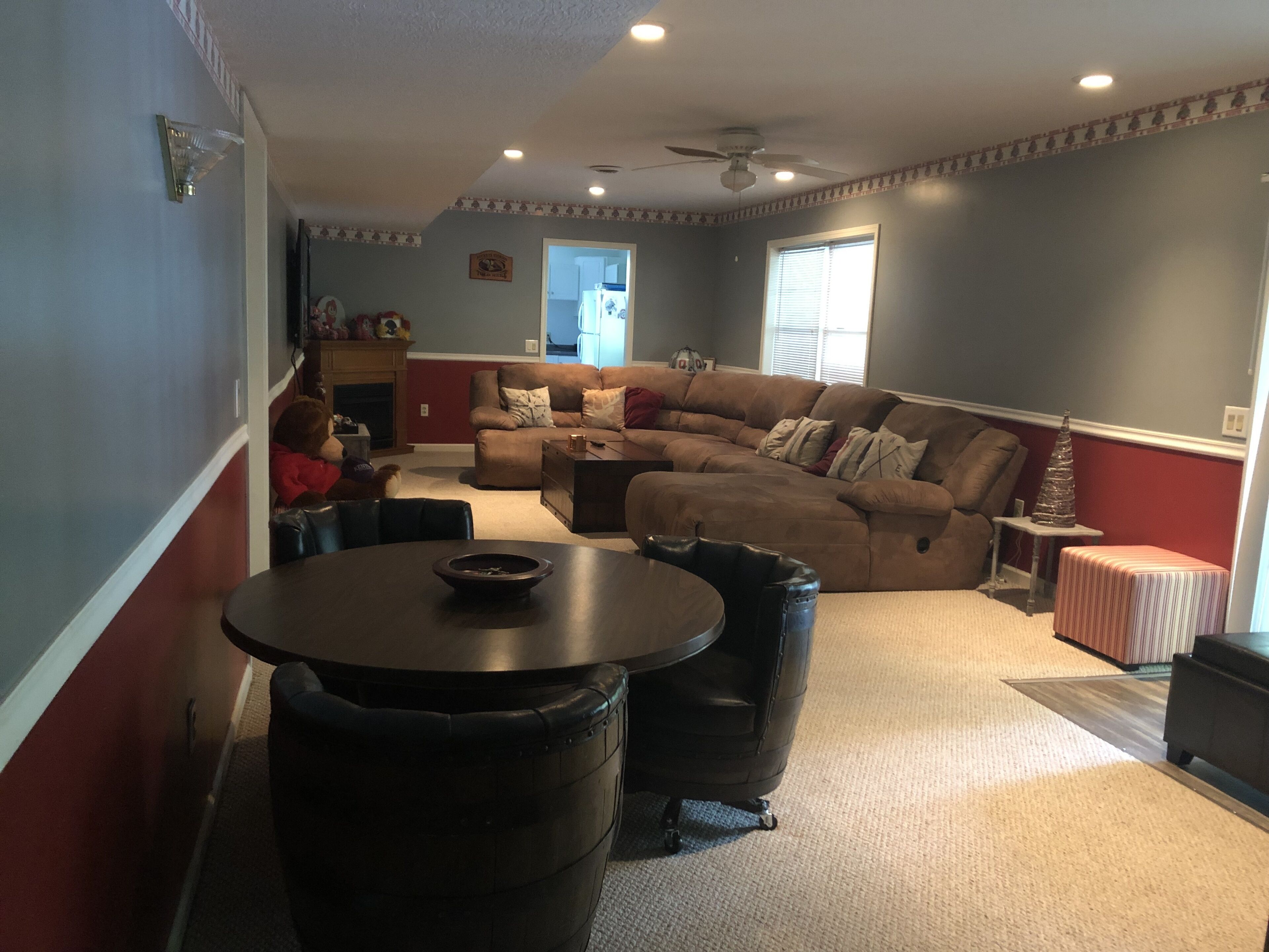 Secluded Secondary Cottage that Sleeps 8 Room for More with air mattresses 