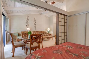 1 habitación, tabla de planchar con plancha, wifi gratis y ropa de cama