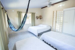 Casa conforto, várias camas | 2 quartos, roupas de cama antialérgicas, individualmente decorados