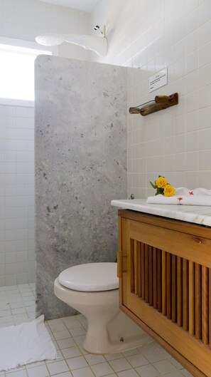 Handdukar och toalettpapper