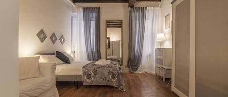 1 camera, ferro/asse da stiro, Wi-Fi