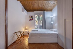 1 bedroom, iron/ironing board, WiFi