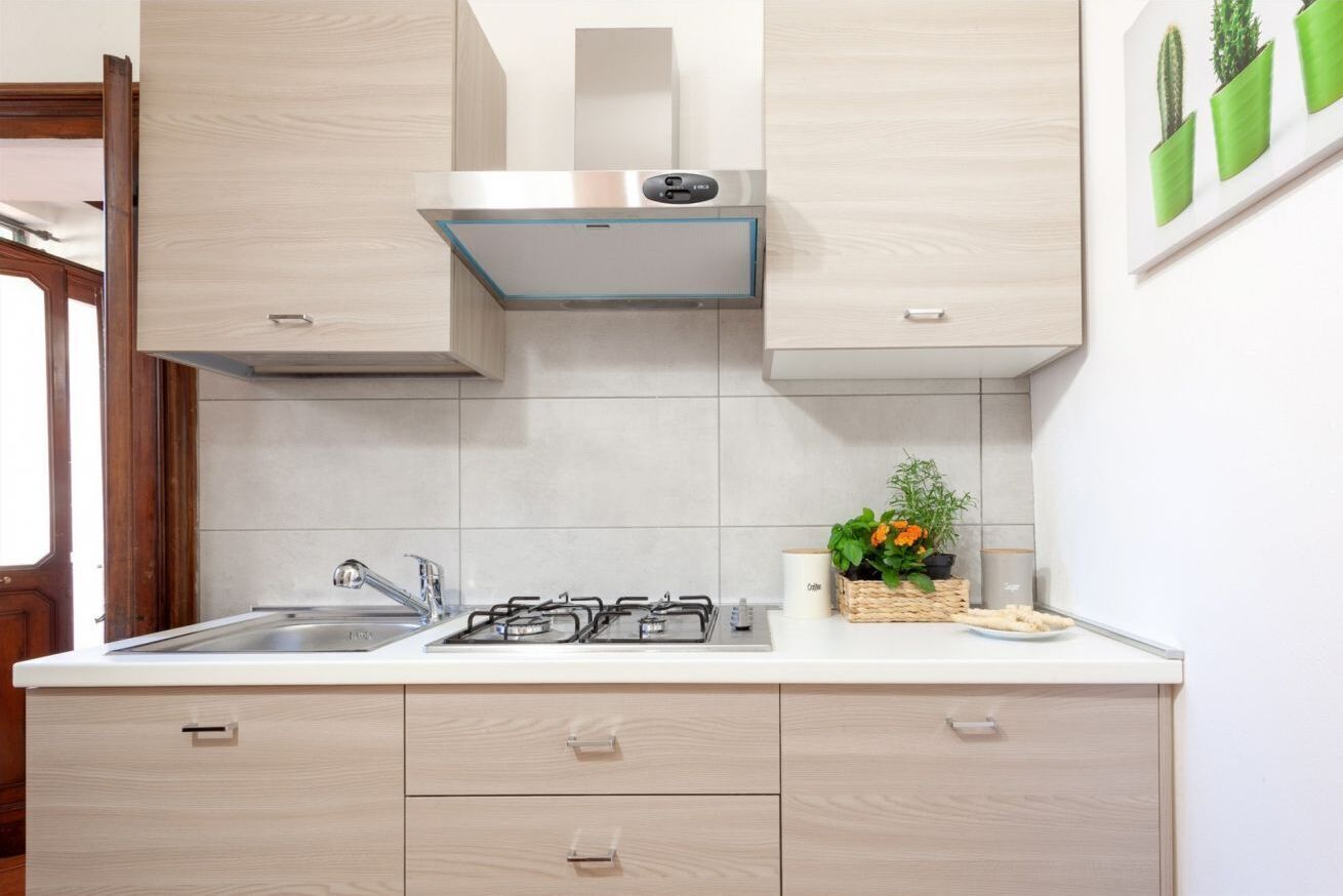 Microwave, oven, toaster