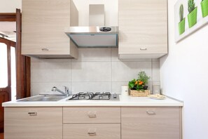 Microwave, oven, toaster