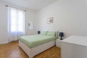 2 室のベッドルーム、インターネット