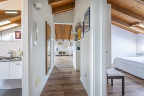 1 bedroom, iron/ironing board, WiFi - GuestHost - Attic in the green with Parking and Wifi / AC (Terenzano)