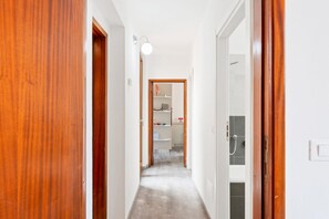 Combined shower/tub, hair dryer, bidet - Piazza Alberti Apartment with Terrace (Firenze)