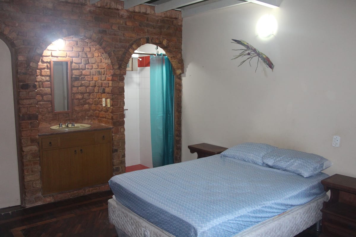 Standard Double Room | Free WiFi, bed sheets