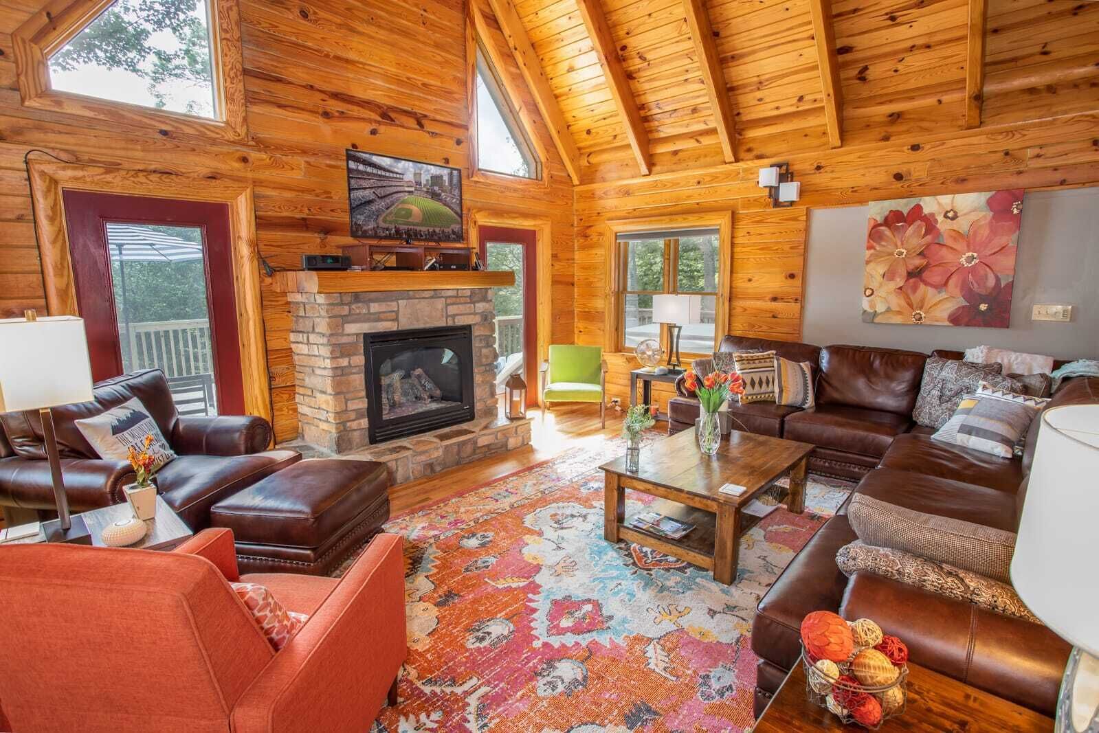 Luxurious Log Cabin with Stunning Views