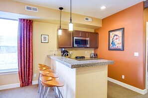 Fridge, microwave, coffee/tea maker, toaster - Fully Furnished Downtown Apartment | Pet Friendly! (Colorado Springs)