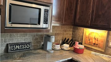 Fridge, microwave, dishwasher, coffee/tea maker