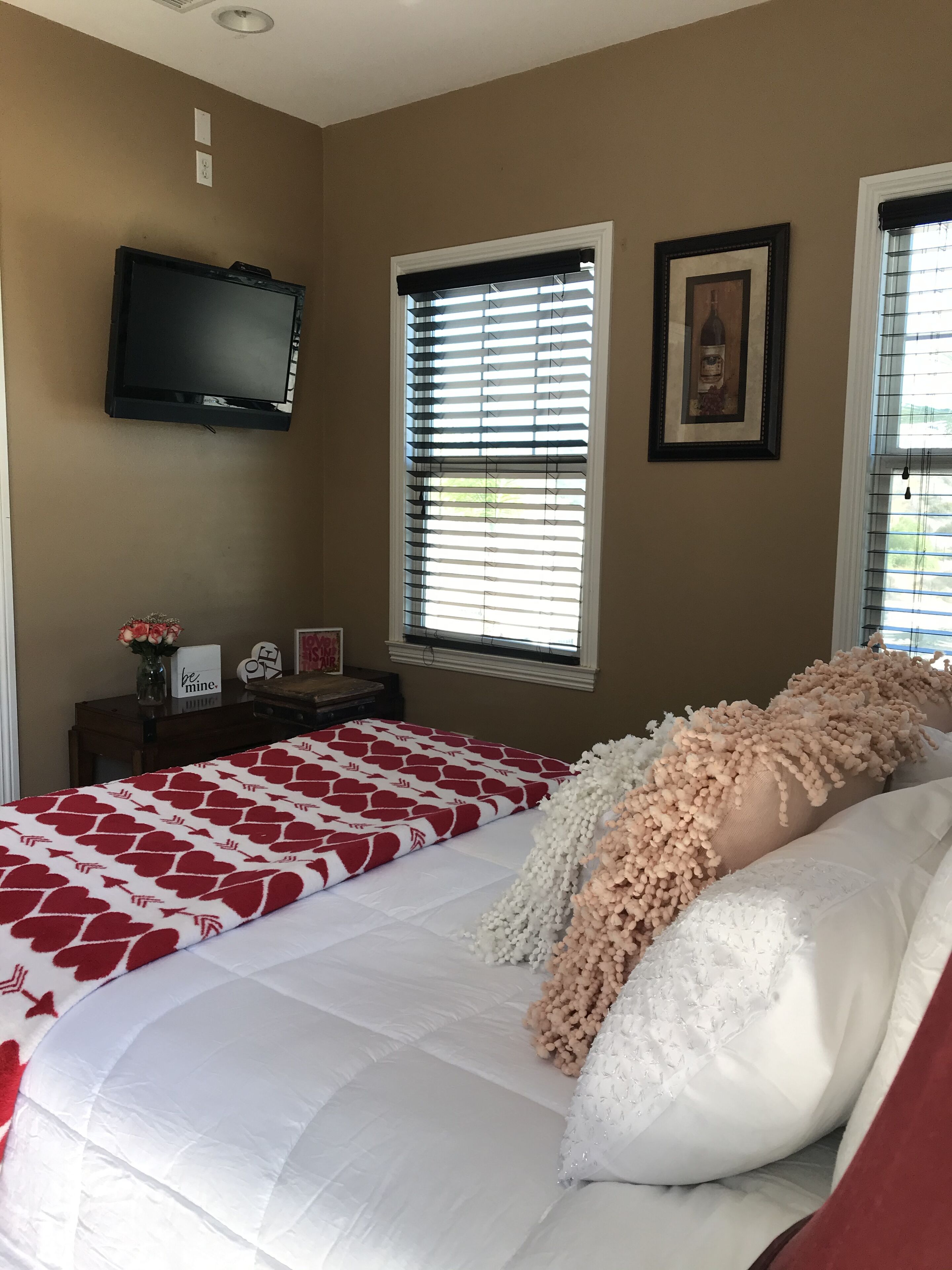 Villa Del Enzo  Your Wine Country Hideaway  CLOSE TO ALL WINERIES!