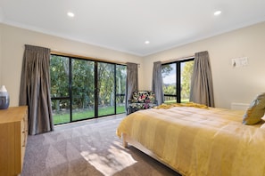 5 habitaciones, ropa de cama de alta calidad y cubrecamas 