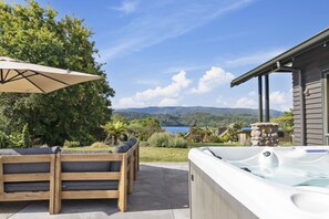 Tab spa persendirian