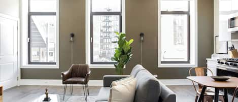 Appartement, 1 chambre | Salle de séjour