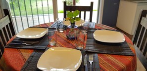 Dining - Beautiful and comfortable house with fireplace, barbecue, gallery, patio and garage (salta)