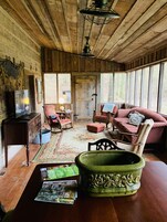 Deluxe Cabin, Private Bathroom (Neal)