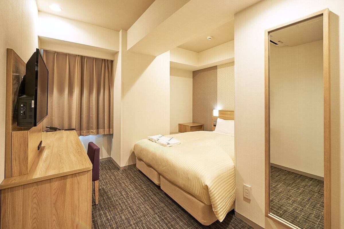 Desk, iron/ironing board (on request), free WiFi, bed sheets