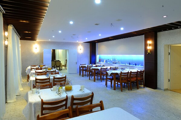 Dining - Wild nature, Silent and peaceful, Fresh air (Ulaanbaatar)