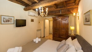 1 bedroom, WiFi, bed sheets - Apartment in Via dei Falegnami (Rome)