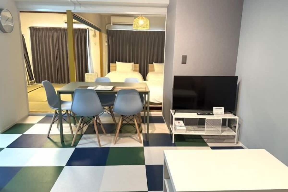 2 bedrooms, desk, free WiFi, bed sheets
