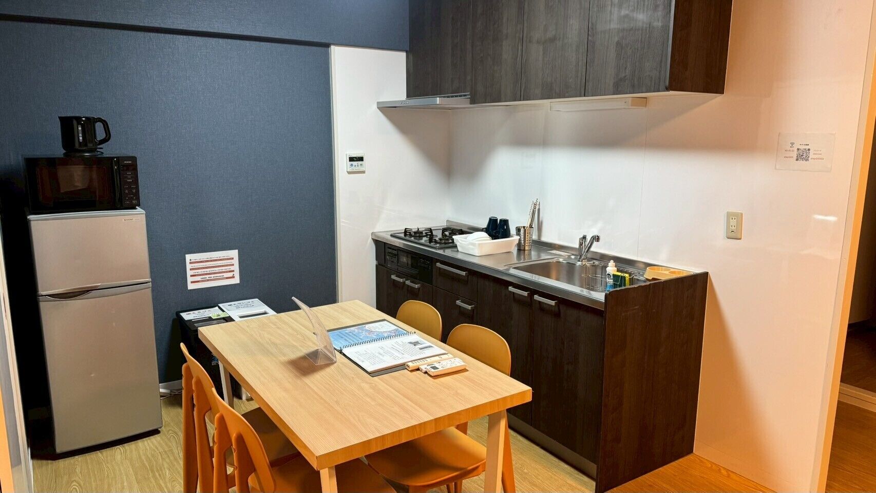 Superior Family Room, Pet Friendly, Non Smoking | Desk, free WiFi, bed sheets