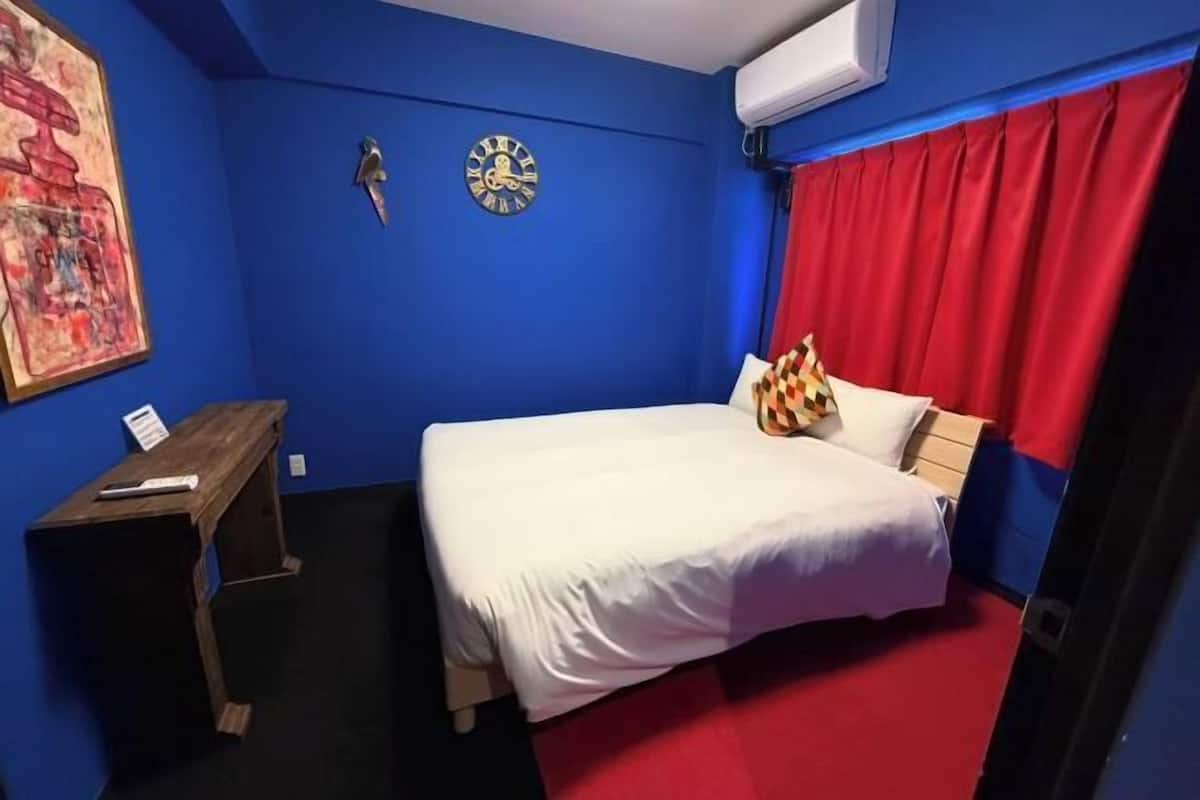 2 quartos, escrivaninha, Wi-Fi de cortesia, roupa de cama