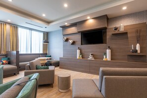 Exterior - Holiday Inn Greenville - Woodruff Road by IHG (Greenville)