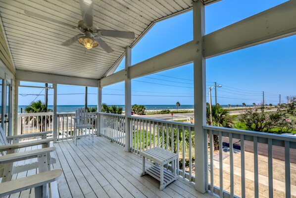 Terrace/patio - Dog-friendly coastal home w/ a game room and covered patio (Port St. Joe)