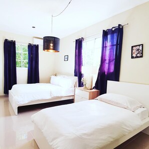 1 bedroom, iron/ironing board, free WiFi, bed sheets - Lovely 2 Bedroom Apartment (Monte Cristi)