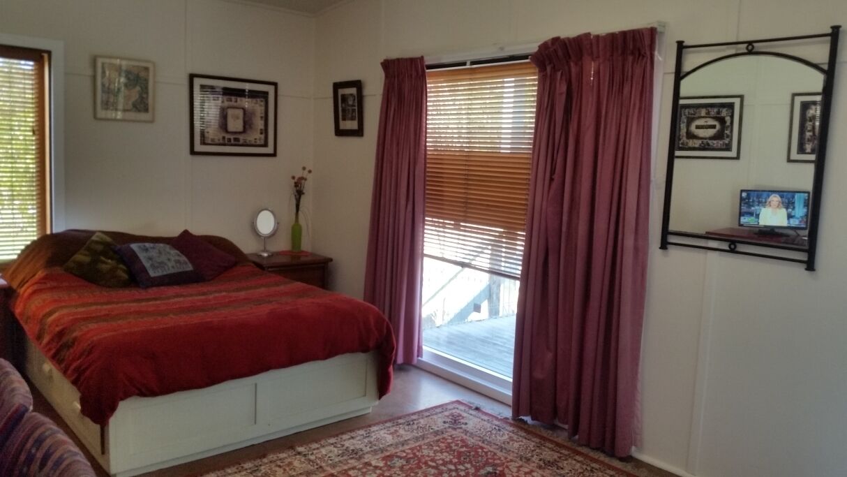 Visit our Stables Studio, for a relaxing & rejuvenating weekend away from it all