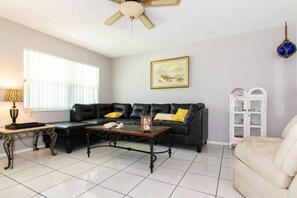 Smart TV, computer monitors