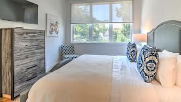 2 chambres, fer et planche à repasser, Wi-Fi gratuit, draps fournis